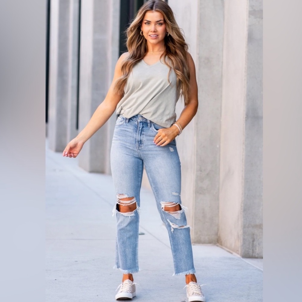 Apart flying monkey crop